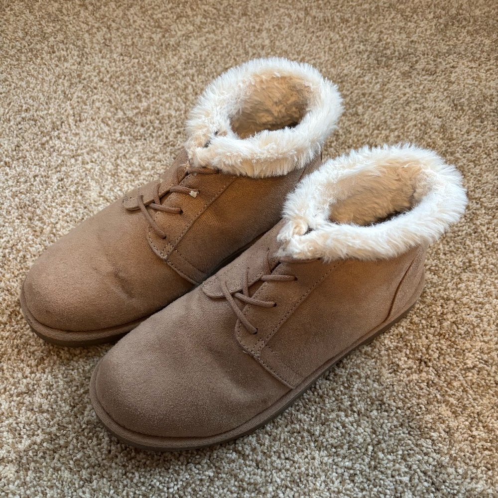 Makalu Faux Fur Round Toe Lace Up Ankle Snow Boots